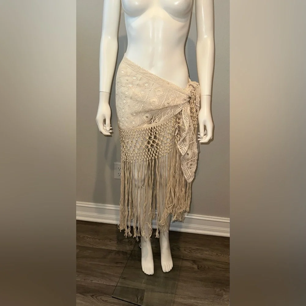 Jens Pirate Booty “Sagrada” Cream Crochet Macrame Fringe Swim Cover-Up OS - Picture 5 of 8